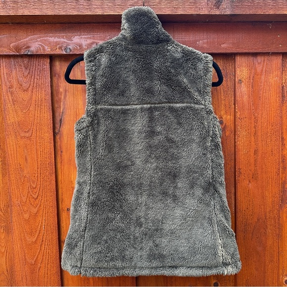 North Face reversible vest - Picture 12 of 12